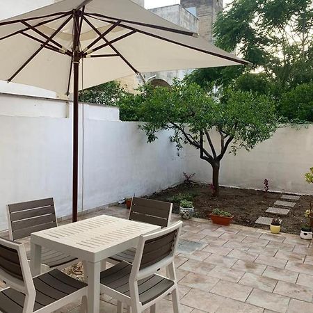 Origini - Apartment With Private Garden Lecce Kültér fotó